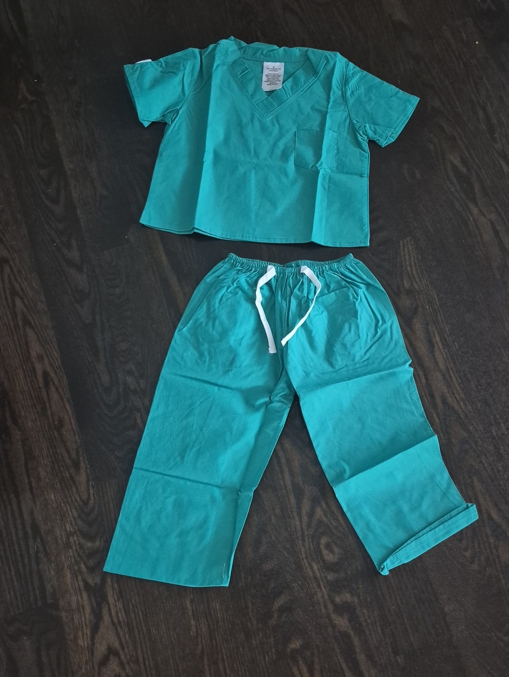 New In Packaging Kids Scrubs Set  -Top &  Pants Size 2T